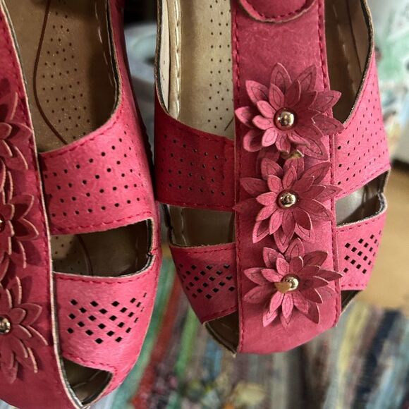 Elegant Pink Floral Women's Sandals Size 39/8 - Picture 13 of 16